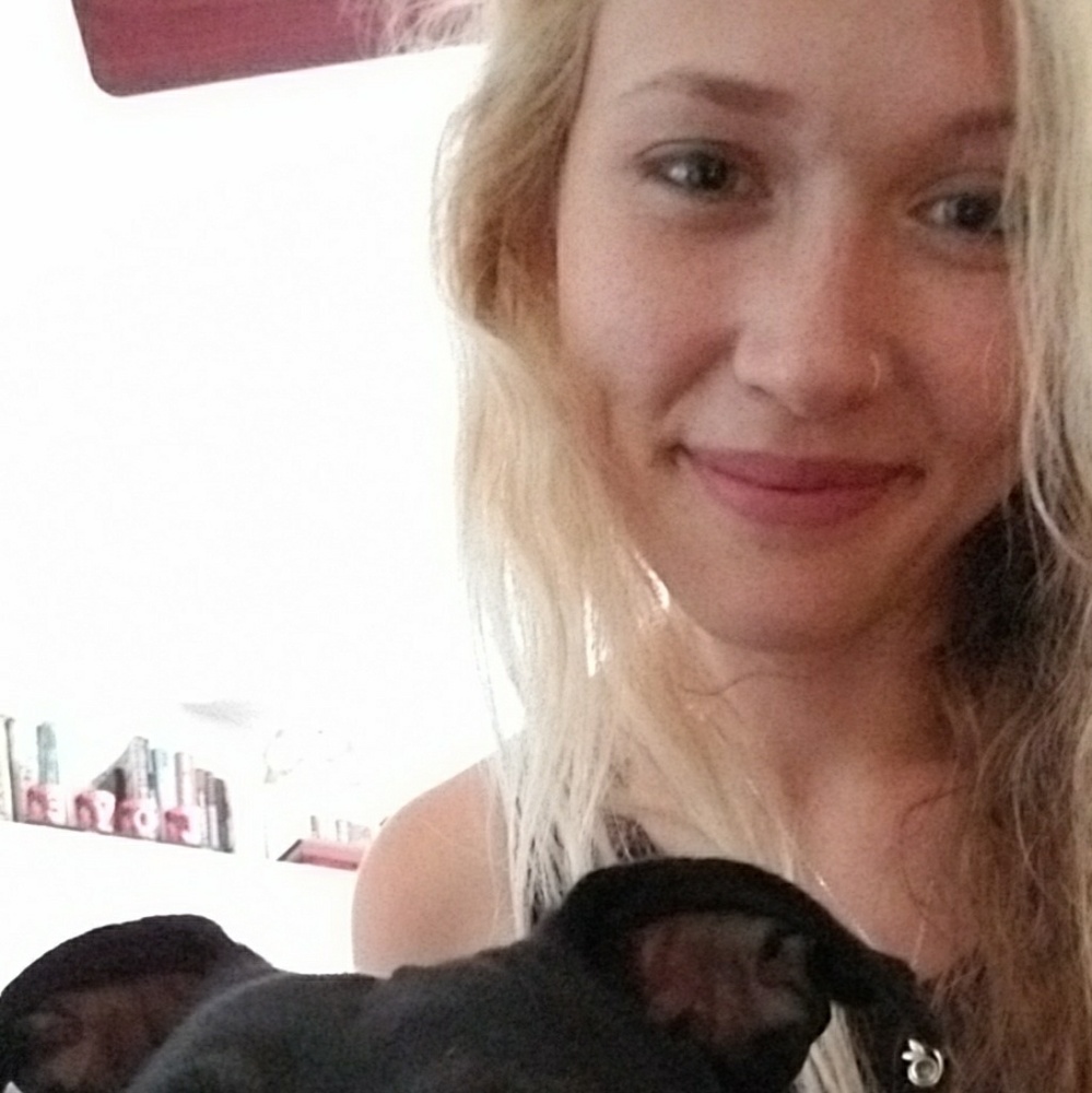 Meet your Posher, Liz